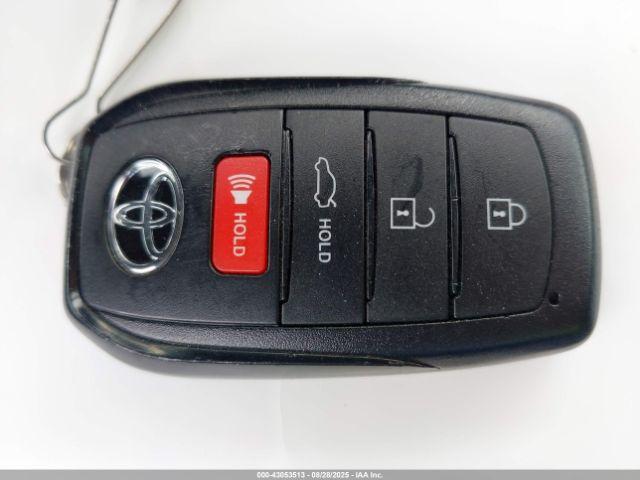 Toyota Corolla Se Image 10