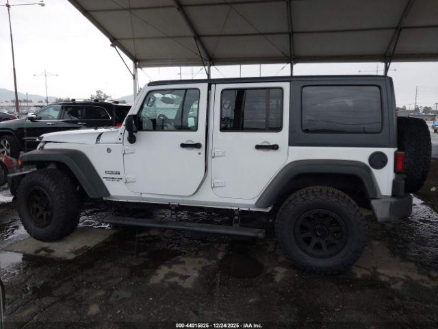 Jeep Wrangler Sport Image 13