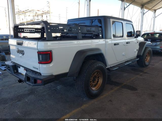 Jeep Gladiator Sport S 4x4 Image 2