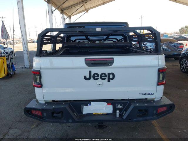 Jeep Gladiator Sport S 4x4 Image 17