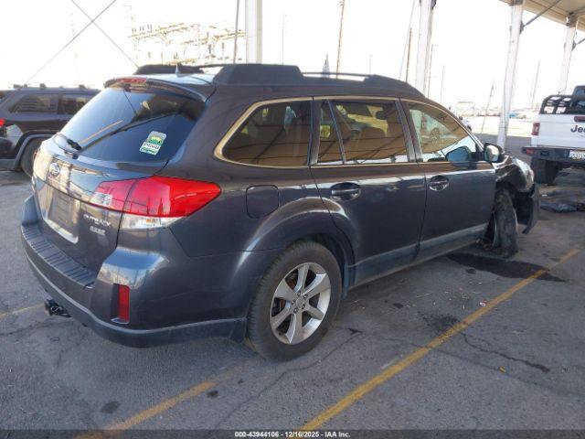 Subaru Outback 2.5i Limited Image 11