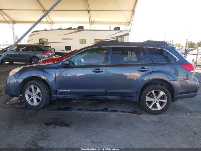 Subaru Outback 2.5i Limited Image 9
