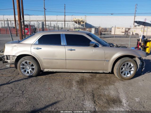 Chrysler 300c Image 7