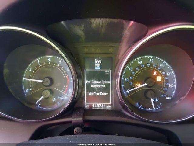 Toyota Corolla Image 12