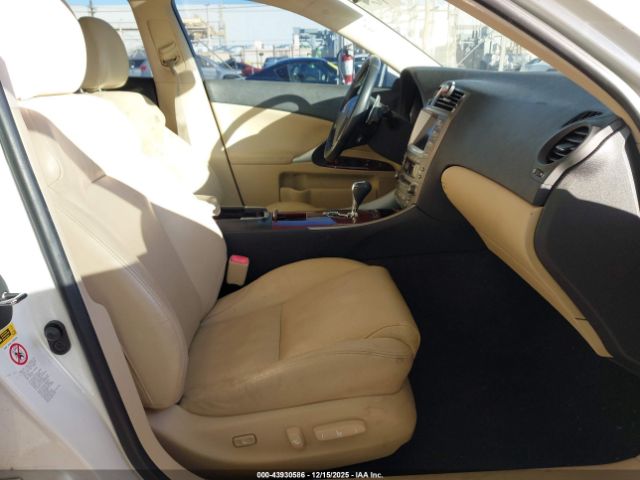 Lexus Is Image 5