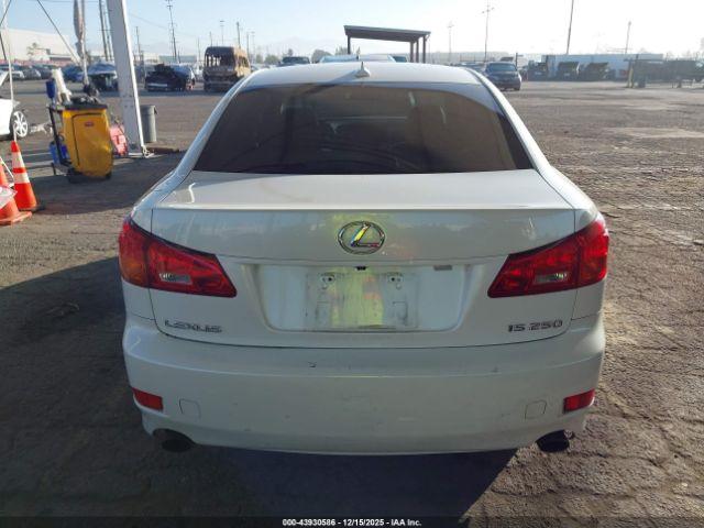 Lexus Is Image 12