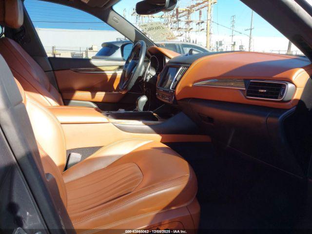 Maserati Levante Granlusso Image 13