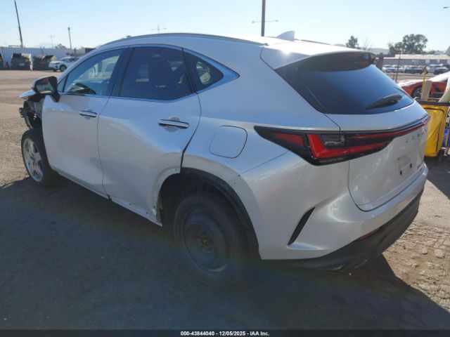 Lexus NX Premium Image 16