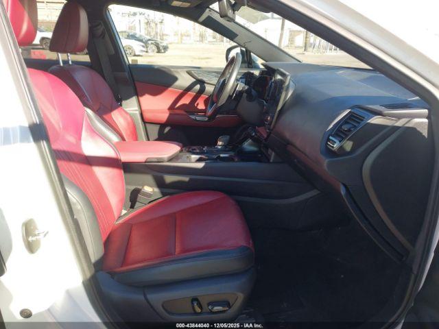 Lexus NX Premium Image 17