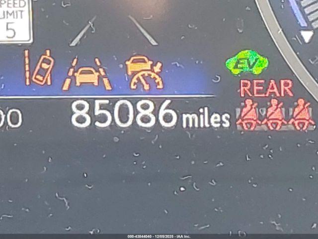 Lexus NX Premium Image 13