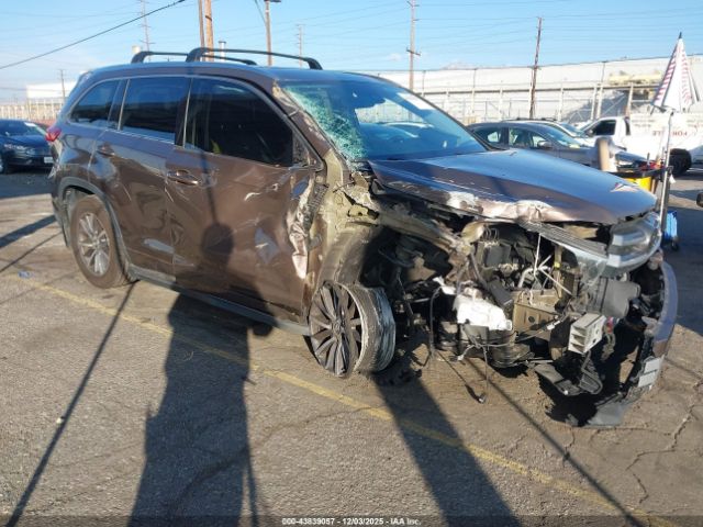 Toyota Highlander Xle Image 1