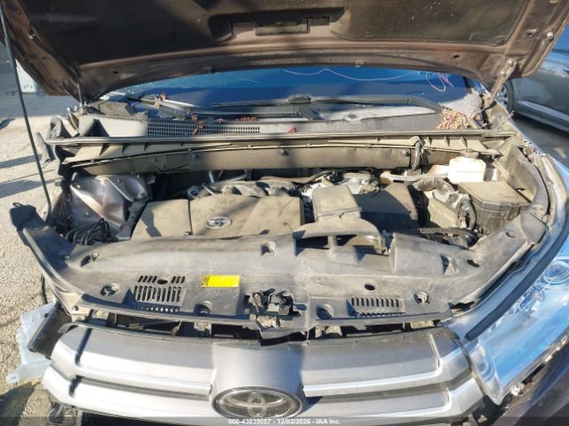 Toyota Highlander Xle Image 13