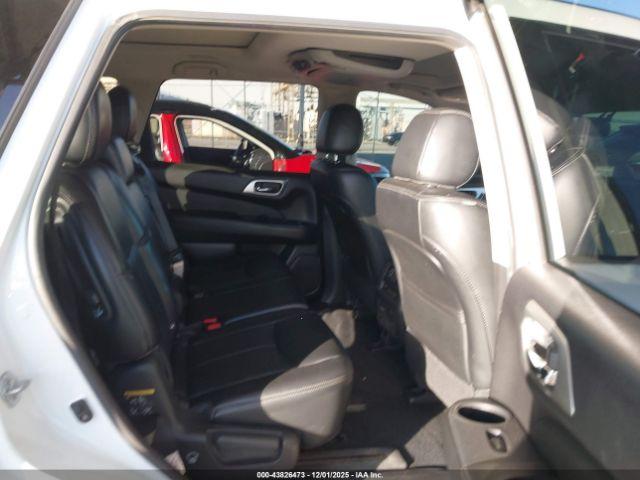 Nissan Pathfinder Sl Image 6