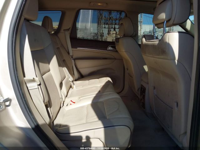 Jeep Grand Cherokee Overland Image 15