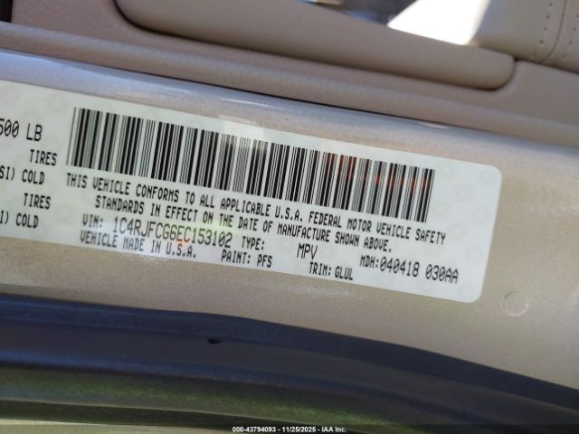 Jeep Grand Cherokee Overland Image 11