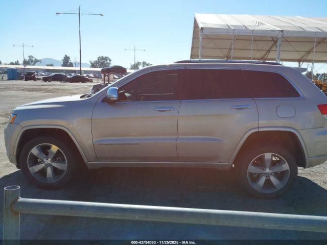 Jeep Grand Cherokee Overland Image 10
