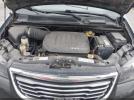 Chrysler Town & Country S Image 14