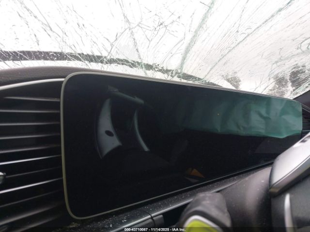 Mercedes-Benz GLE 4matic Image 11