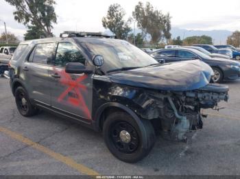  Salvage Ford Utility Police Intercepto