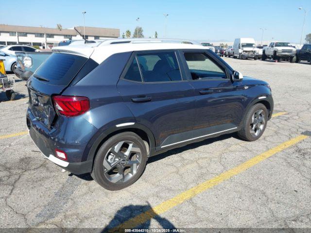 Hyundai VENUE Limited Image 9