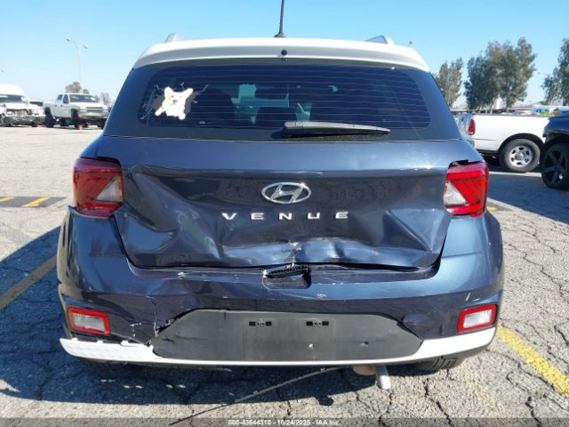 Hyundai VENUE Limited Image 5