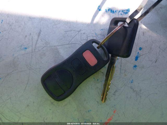 Nissan Pathfinder Sv Image 10