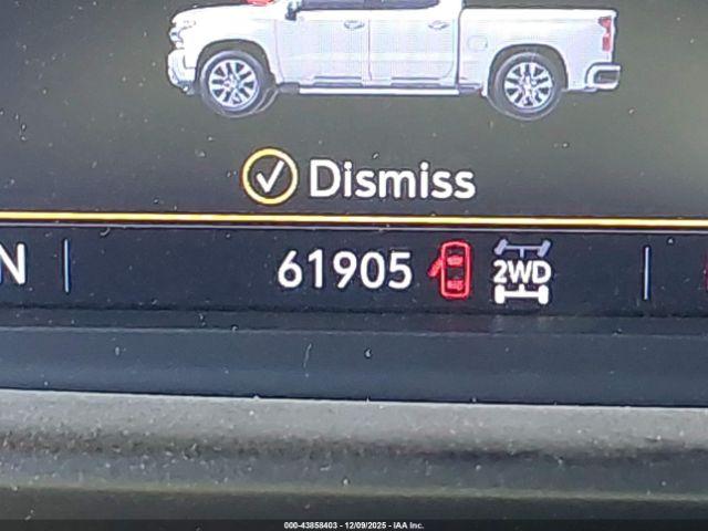 Chevrolet Silverado 1500 4wd  Short Bed Lt Trail Boss Image 12