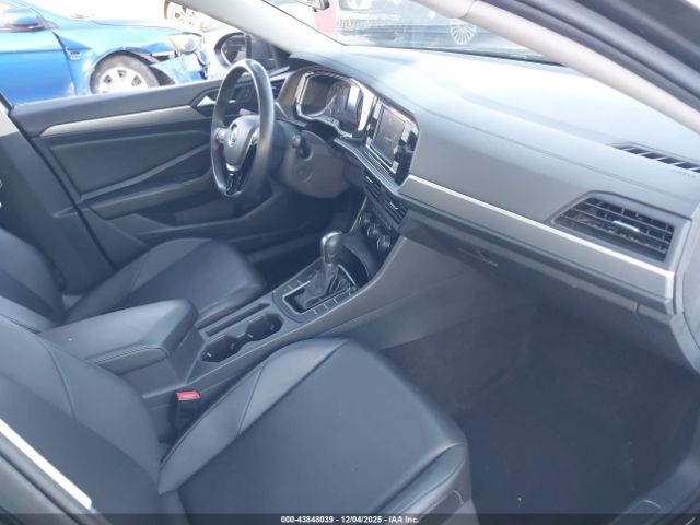 Volkswagen Jetta Image 7