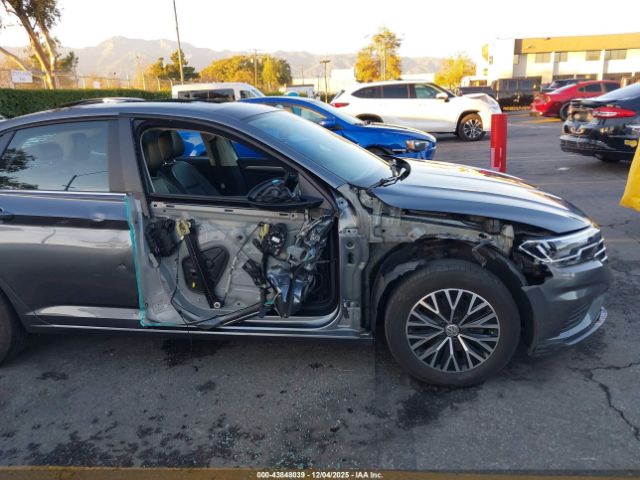 Volkswagen Jetta Image 11