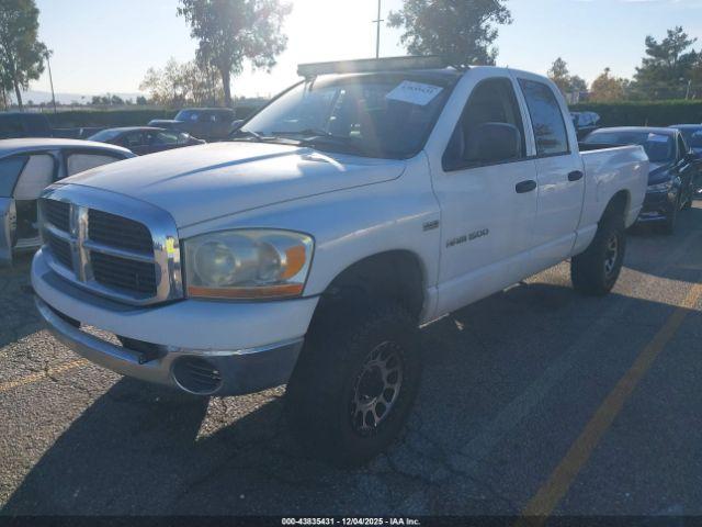 Dodge Ram 1500 Slt Image 2