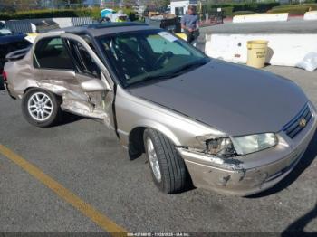  Salvage Toyota Camry