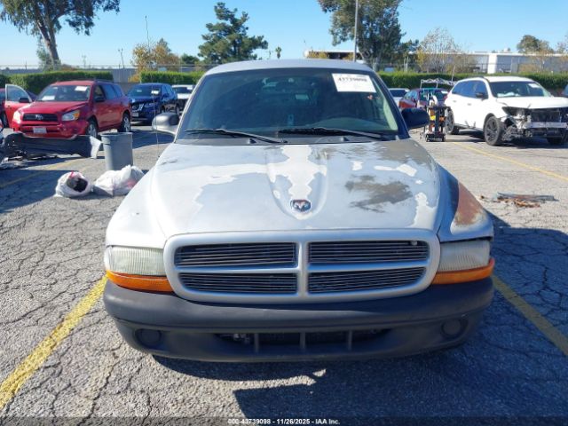 Dodge Dakota Image 8