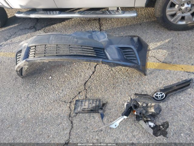 Toyota Corolla L Image 15