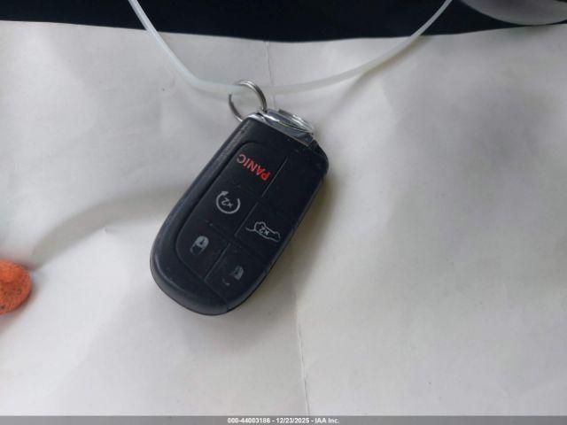 Jeep Grand Cherokee Limited Image 11