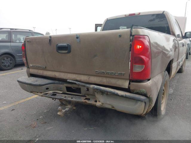 Chevrolet Silverado 1500 Ls Image 2