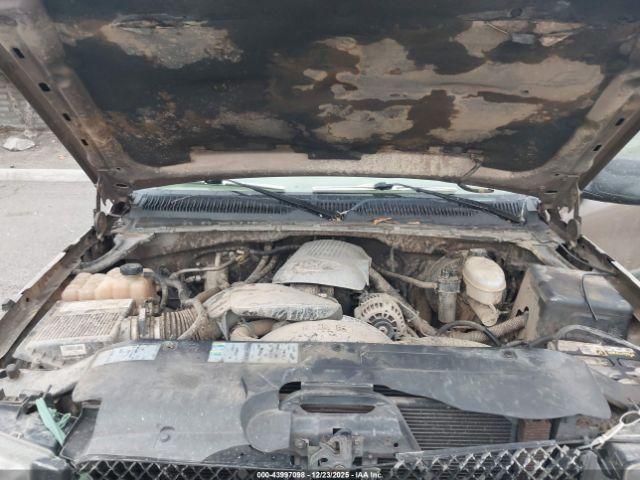 Chevrolet Silverado 1500 Ls Image 10