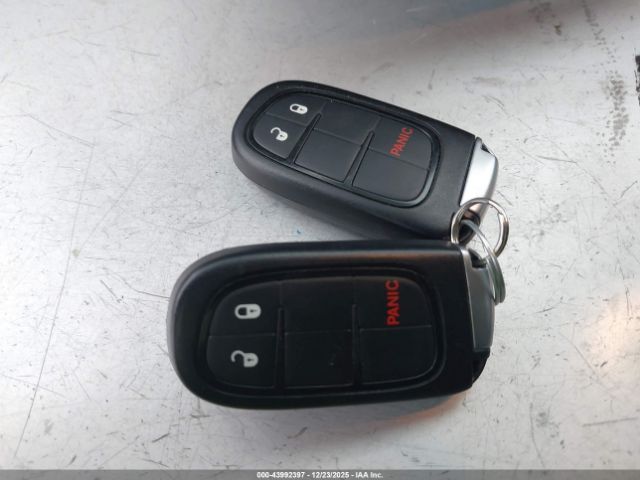 Jeep Cherokee Altitude Fwd Image 9