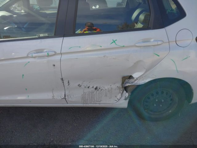 Honda Fit Lx Image 3