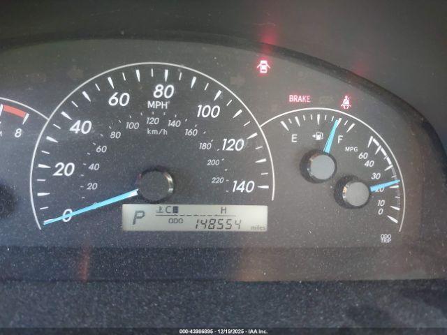 Toyota Camry L Image 11