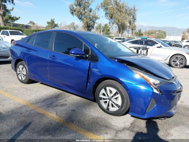  Salvage Toyota Prius