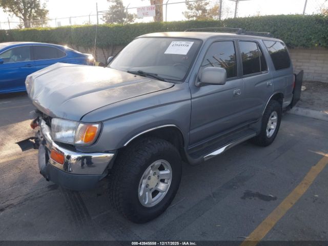 Toyota 4Runner Sr5 Image 12