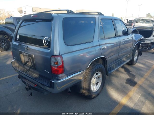 Toyota 4Runner Sr5 Image 6