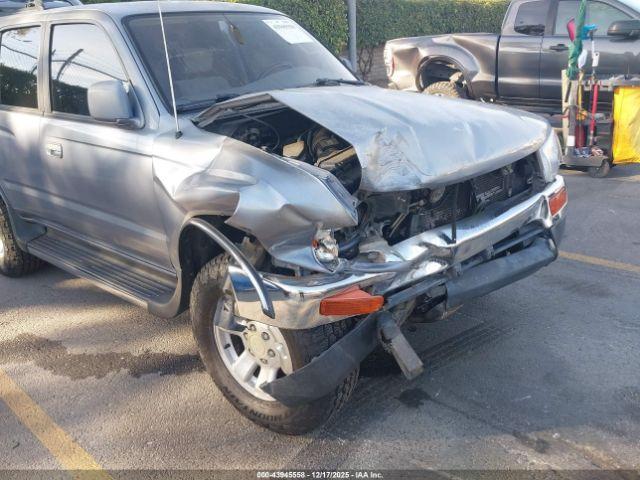 Toyota 4Runner Sr5 Image 15