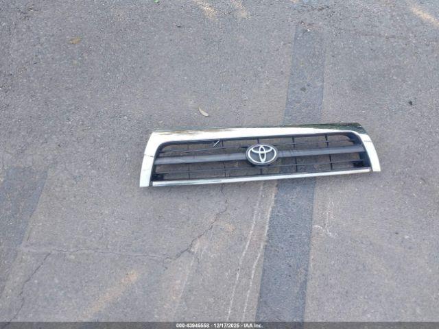 Toyota 4Runner Sr5 Image 2