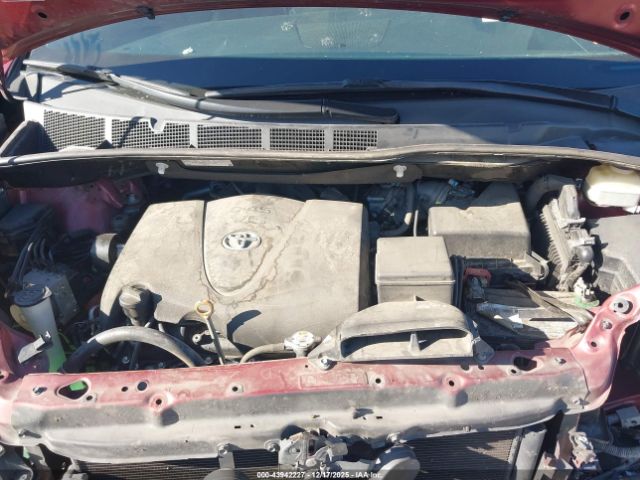 Toyota Sienna Se 8 Passenger Image 17