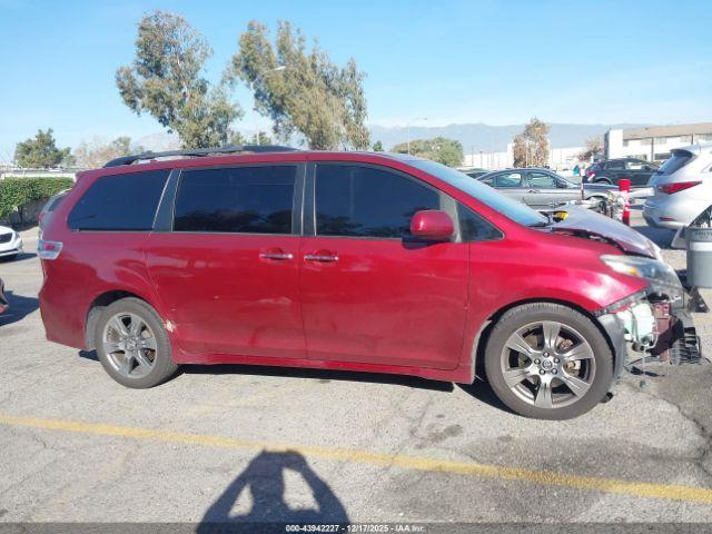 Toyota Sienna Se 8 Passenger Image 13