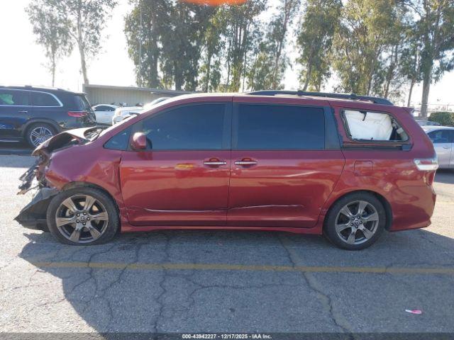 Toyota Sienna Se 8 Passenger Image 11