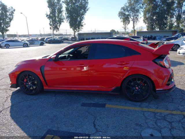 Honda Civic Touring Image 13