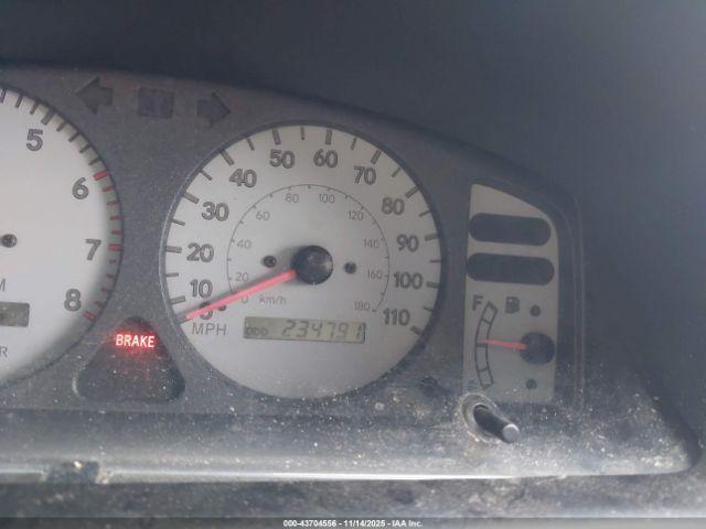 Toyota Corolla Ce Image 4