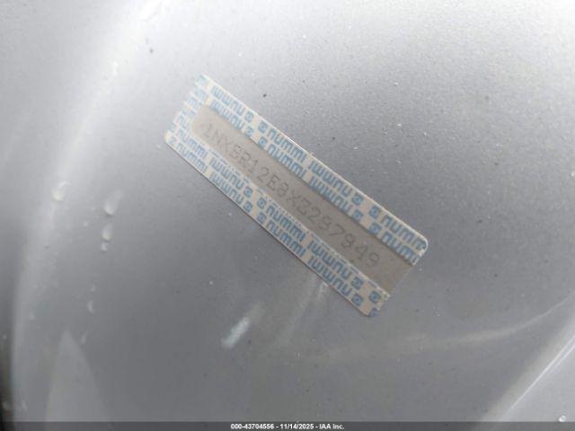 Toyota Corolla Ce Image 7